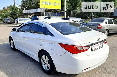 Седан Hyundai Sonata 2014 в Чернигове