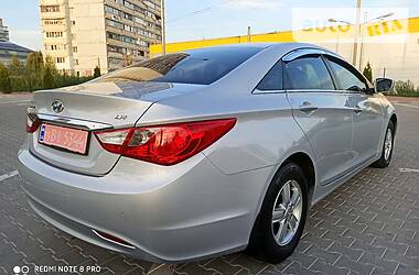 Седан Hyundai Sonata 2014 в Житомире