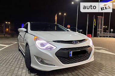 Седан Hyundai Sonata 2014 в Киеве