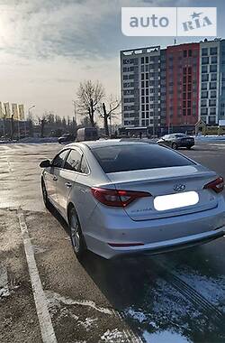 Седан Hyundai Sonata 2015 в Киеве