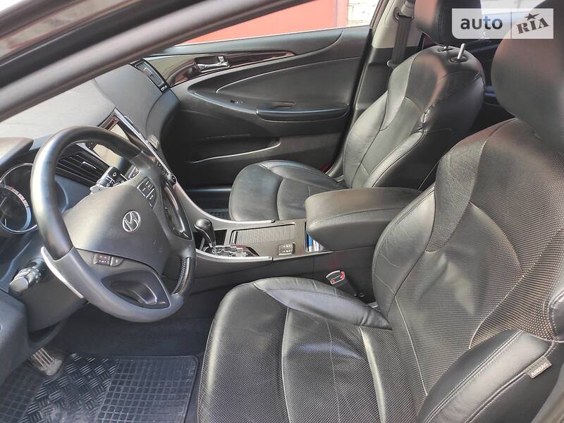 Седан Hyundai Sonata 2011 в Дніпрі