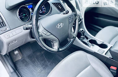 Седан Hyundai Sonata 2014 в Киеве