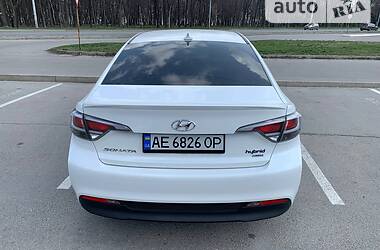 Седан Hyundai Sonata 2016 в Киеве