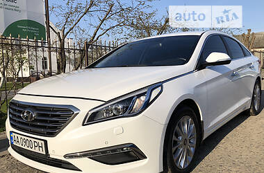 Седан Hyundai Sonata 2016 в Киеве