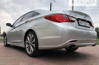 Седан Hyundai Sonata 2013 в Мелитополе