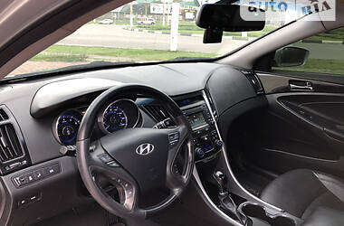 Седан Hyundai Sonata 2013 в Мелитополе