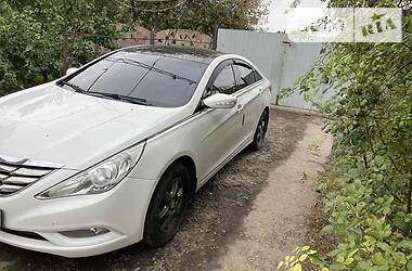 Седан Hyundai Sonata 2011 в Энергодаре