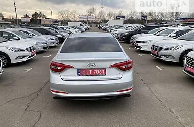 Седан Hyundai Sonata 2015 в 