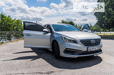 Седан Hyundai Sonata 2015 в Дніпрі