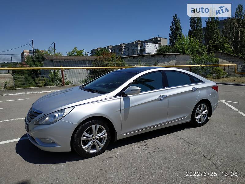 Седан Hyundai Sonata 2011 в Ивано-Франковске