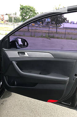 Седан Hyundai Sonata 2015 в 
