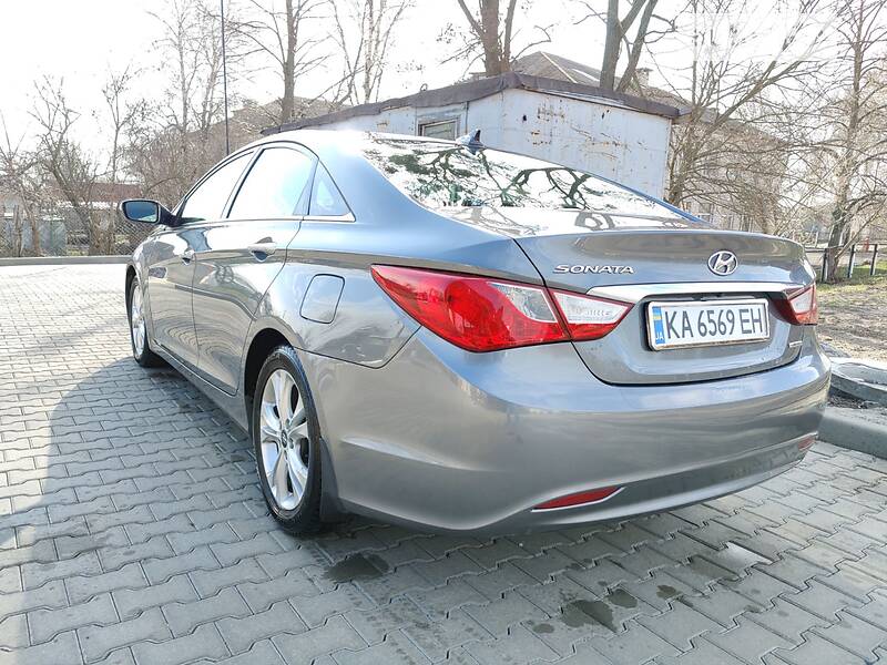 Седан Hyundai Sonata 2012 в Яготині