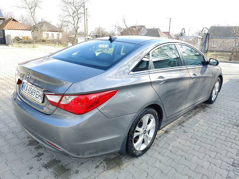 Седан Hyundai Sonata 2012 в Яготині