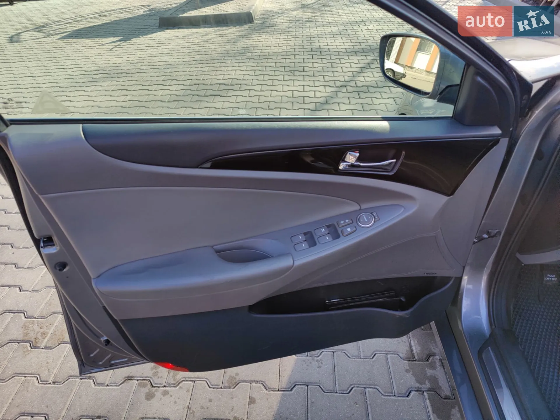 2012 Hyundai Sonata - мініатюра 16