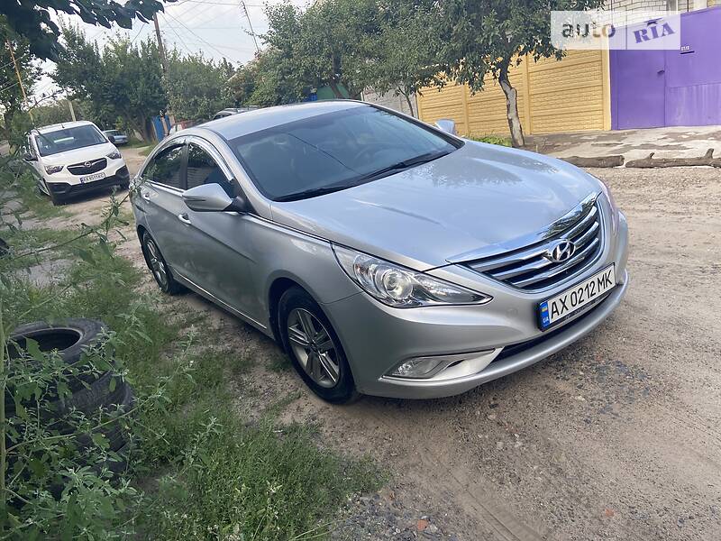 Hyundai Sonata 2013