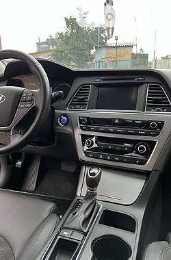 Седан Hyundai Sonata 2017 в Ивано-Франковске