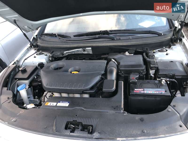 Седан Hyundai Sonata 2016 в Одессе