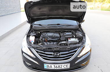 Седан Hyundai Sonata 2013 в Кременчуге
