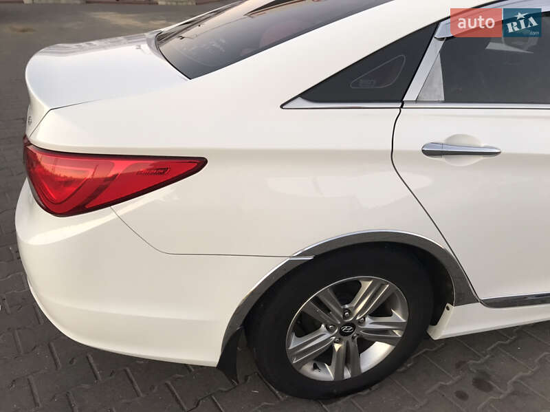 Седан Hyundai Sonata 2013 в Измаиле