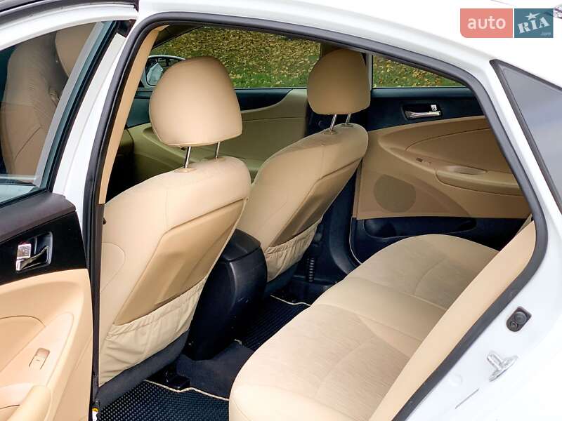 Седан Hyundai Sonata 2014 в Полтаві