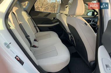 Седан Hyundai Sonata 2021 в 