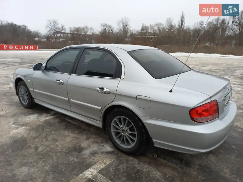 Hyundai Sonata 2004 VIN KMHEM41BP4A035388 фото оголошення 4 з 53