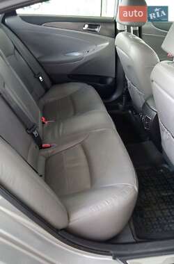 Седан Hyundai Sonata 2013 в 