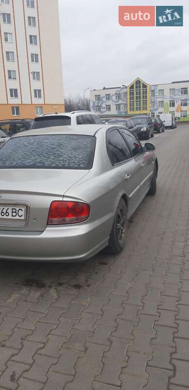 Седан Hyundai Sonata 2004 в Виннице