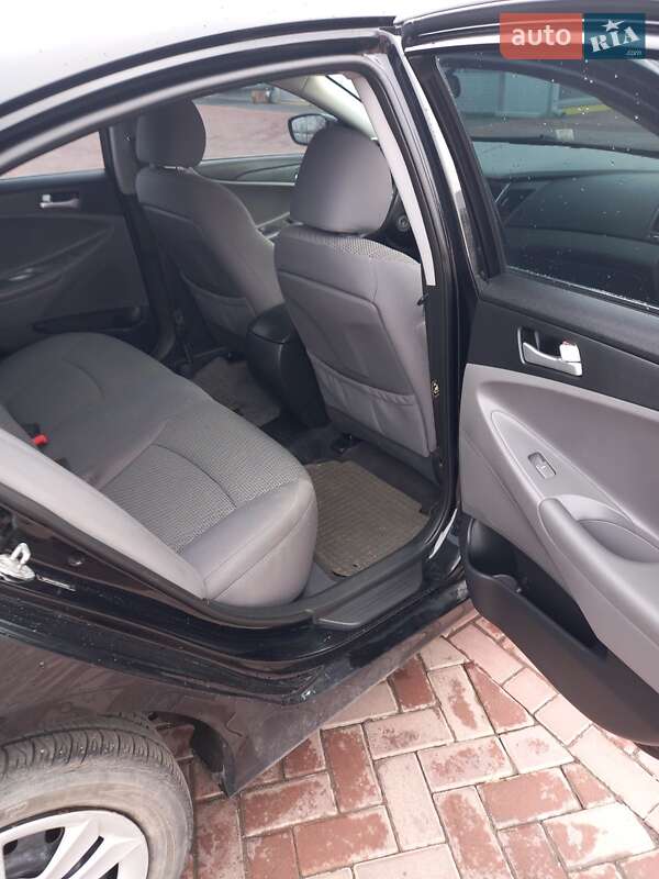 Седан Hyundai Sonata 2011 в Ровно