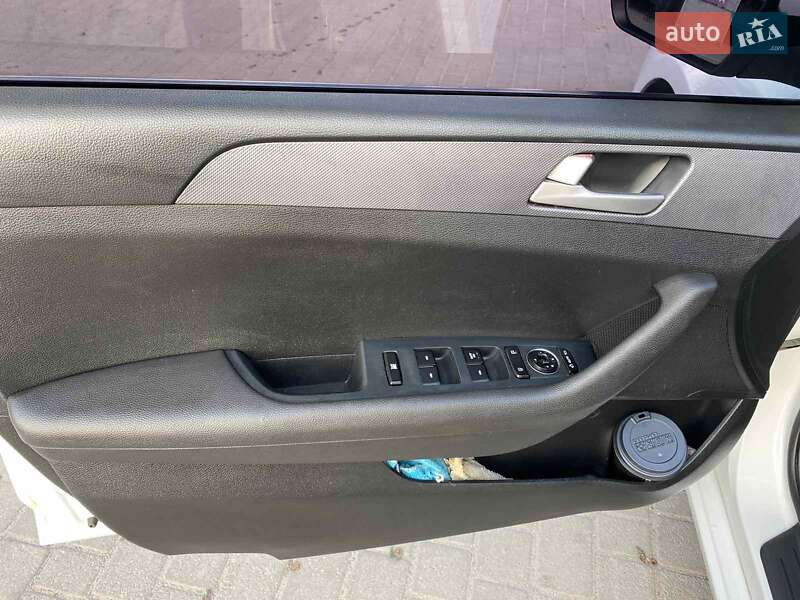 Седан Hyundai Sonata 2016 в Дніпрі