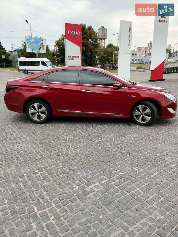 Седан Hyundai Sonata 2011 в Дніпрі