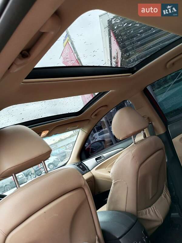 Седан Hyundai Sonata 2011 в Дніпрі