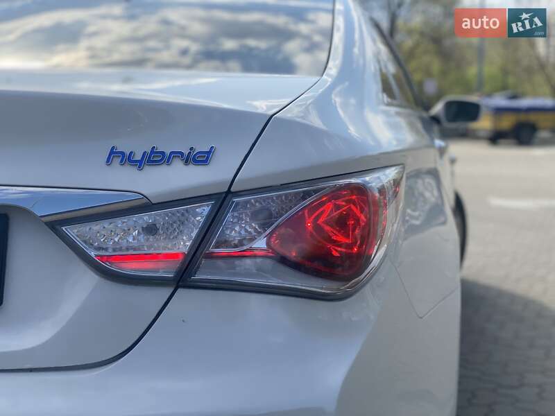 Седан Hyundai Sonata 2013 в Киеве фото 10 Седан Hyundai Sonata 2013 в Киеве
