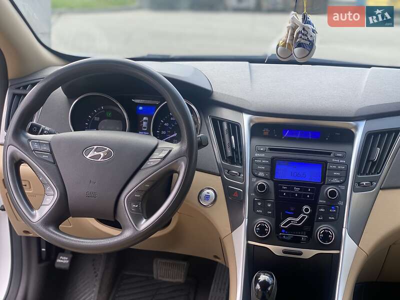Седан Hyundai Sonata 2013 в Киеве фото 15 Седан Hyundai Sonata 2013 в Киеве