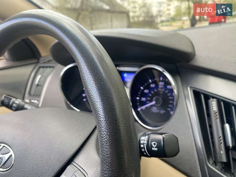 Седан Hyundai Sonata 2013 в Киеве фото 20 Седан Hyundai Sonata 2013 в Киеве