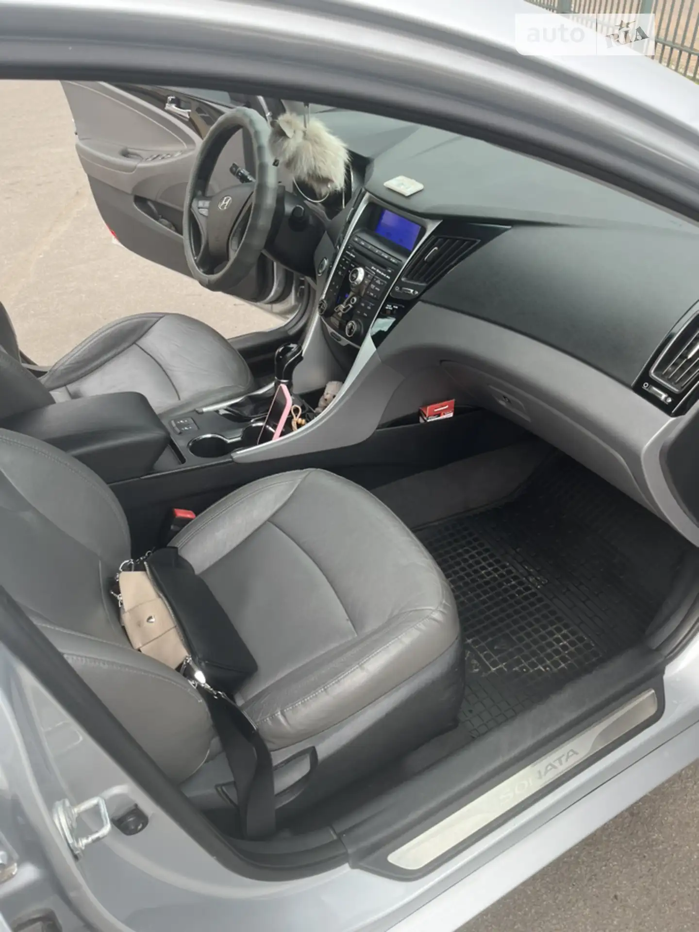 2011 Hyundai Sonata - мініатюра 4