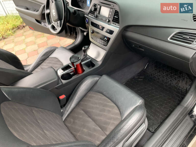 Седан Hyundai Sonata 2014 в Николаеве