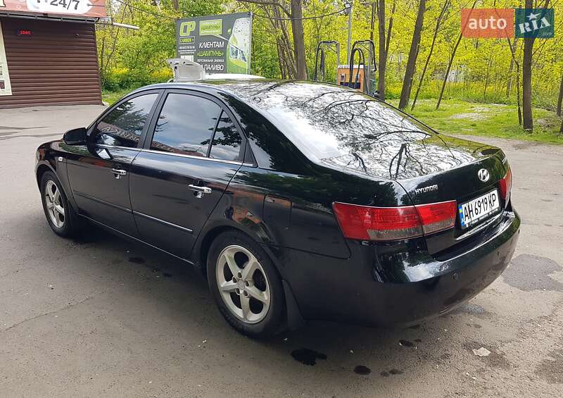 Седан Hyundai Sonata 2006 в Ужгороде
