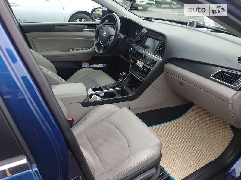 Седан Hyundai Sonata 2016 в Киеве