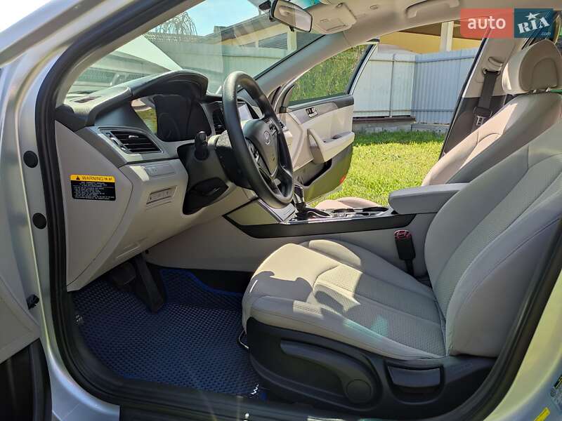 Седан Hyundai Sonata 2017 в Каменец-Подольском