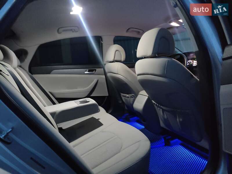 Седан Hyundai Sonata 2017 в Каменец-Подольском