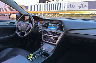 Седан Hyundai Sonata 2015 в 