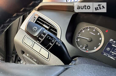 Седан Hyundai Sonata 2015 в 