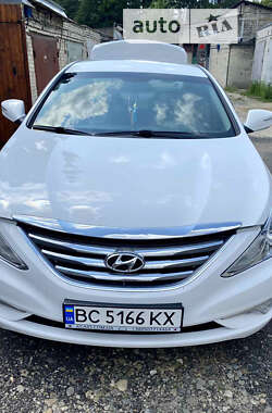 Седан Hyundai Sonata 2013 в Новояворовске