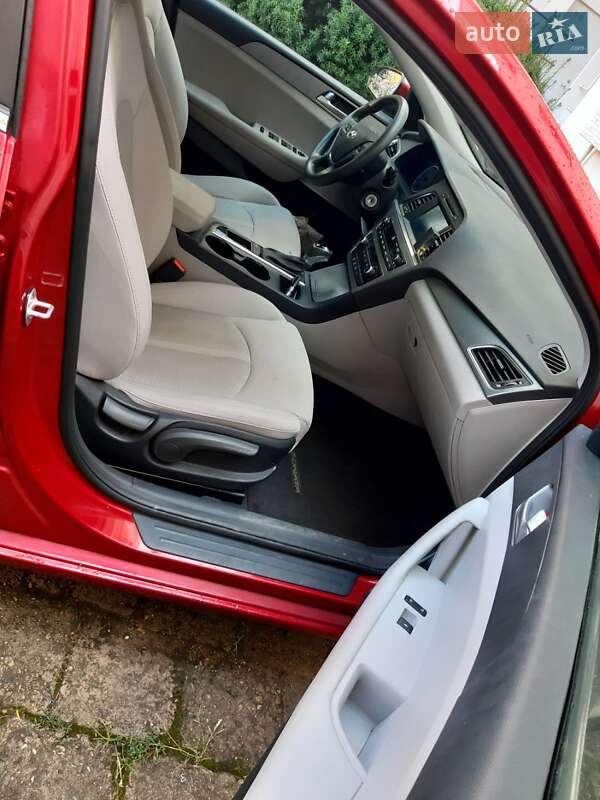 Седан Hyundai Sonata 2016 в Славянске