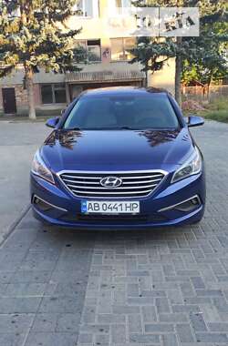 Седан Hyundai Sonata 2015 в Немирове