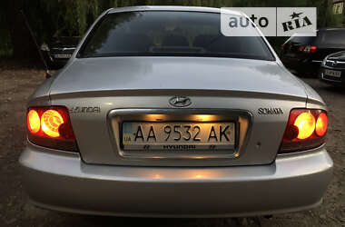 Седан Hyundai Sonata 2003 в Черновцах