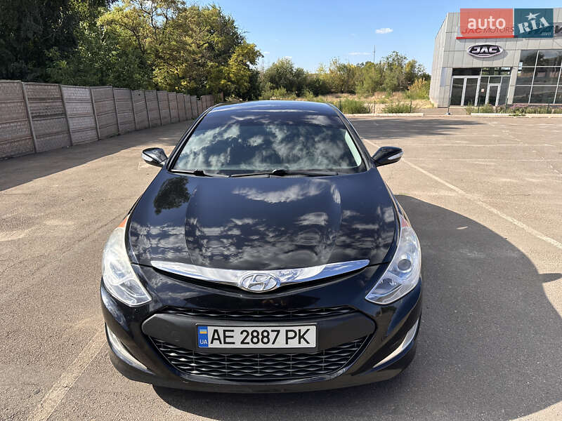 Седан Hyundai Sonata 2013 в Кривом Роге