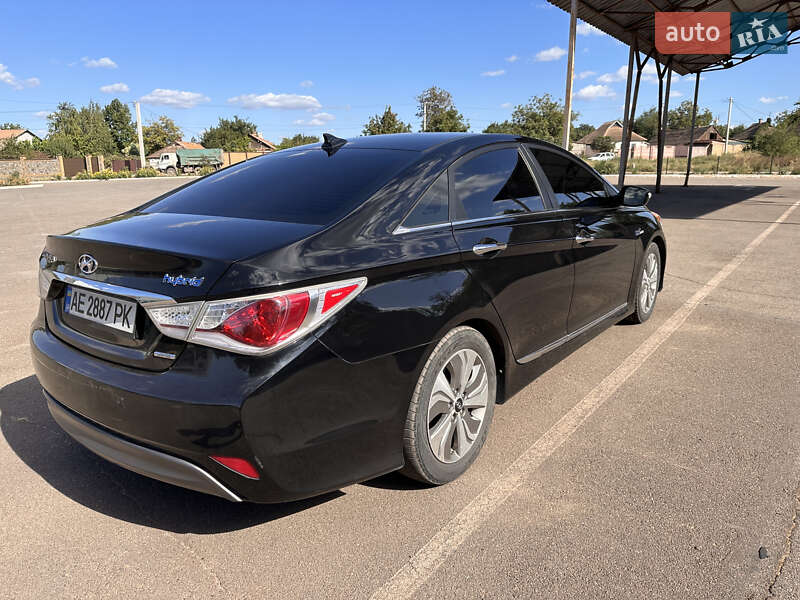 Седан Hyundai Sonata 2013 в Кривом Роге