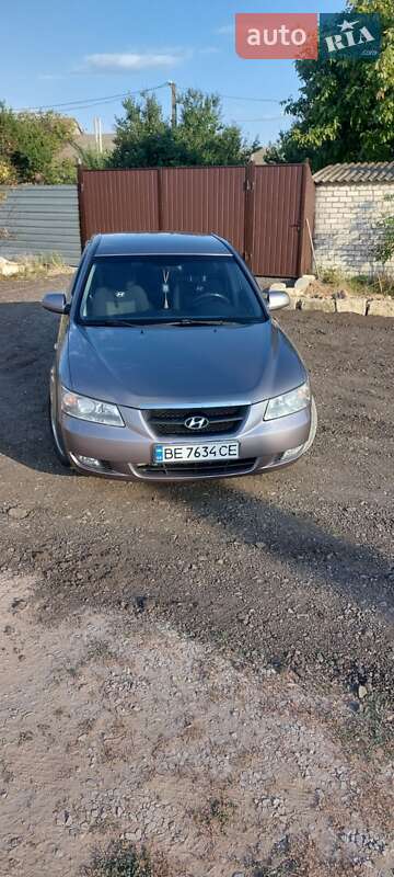 Седан Hyundai Sonata 2006 в Николаеве
